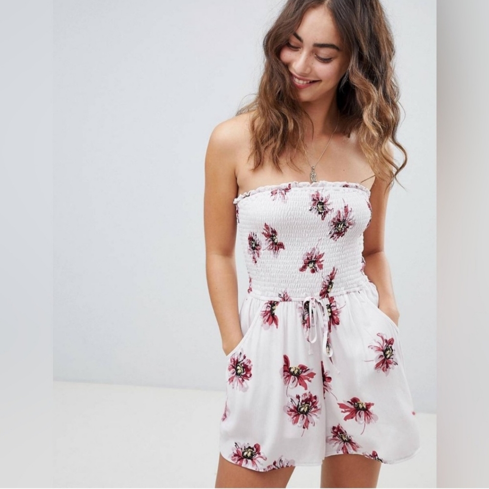 NWT Band of Gypsies Bandeau Pale Pink/Lavender Floral Romper size XS - Picture 2 of 10